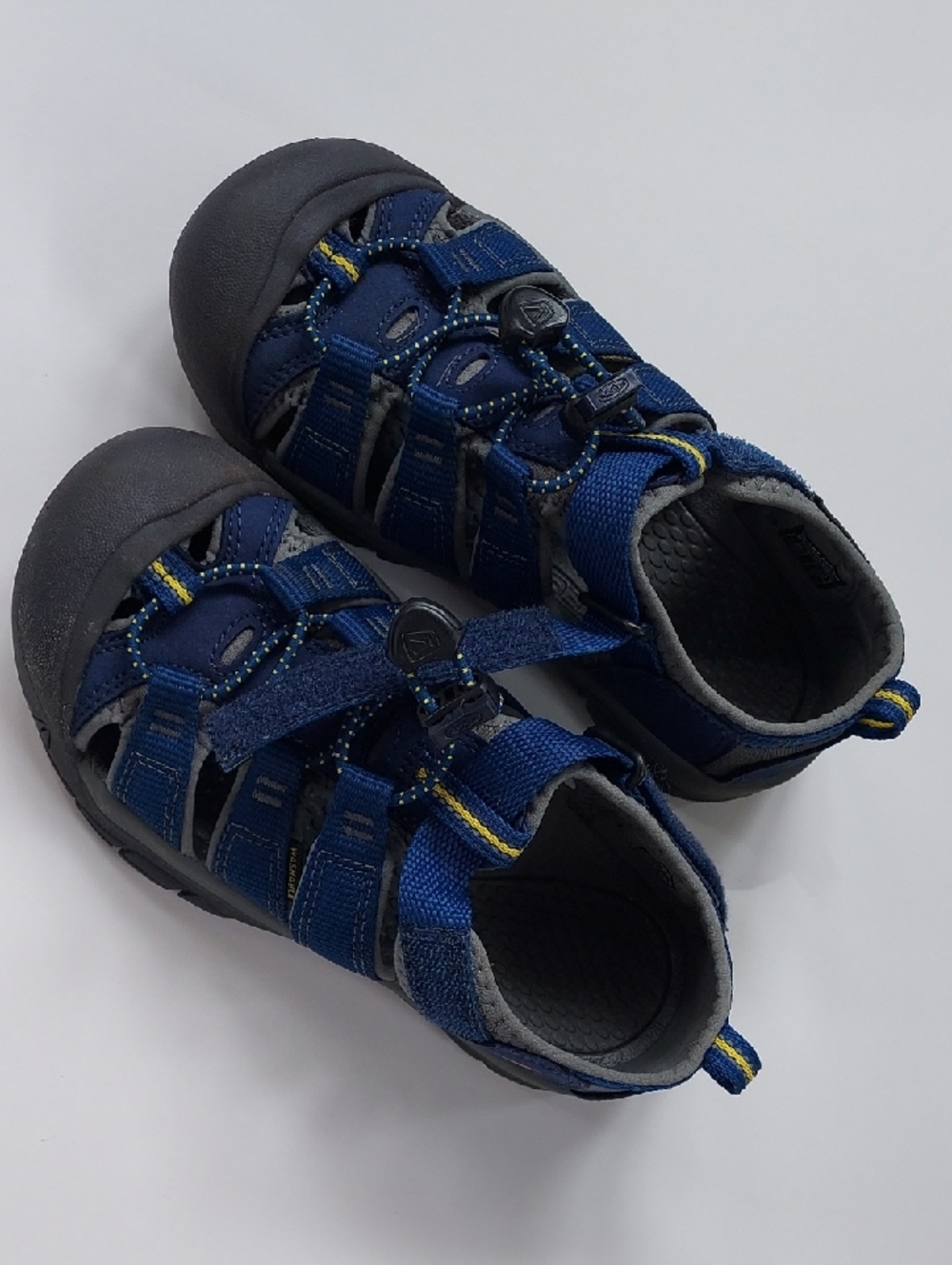 Keen Kids Size 2 Bumpertoe Sandals